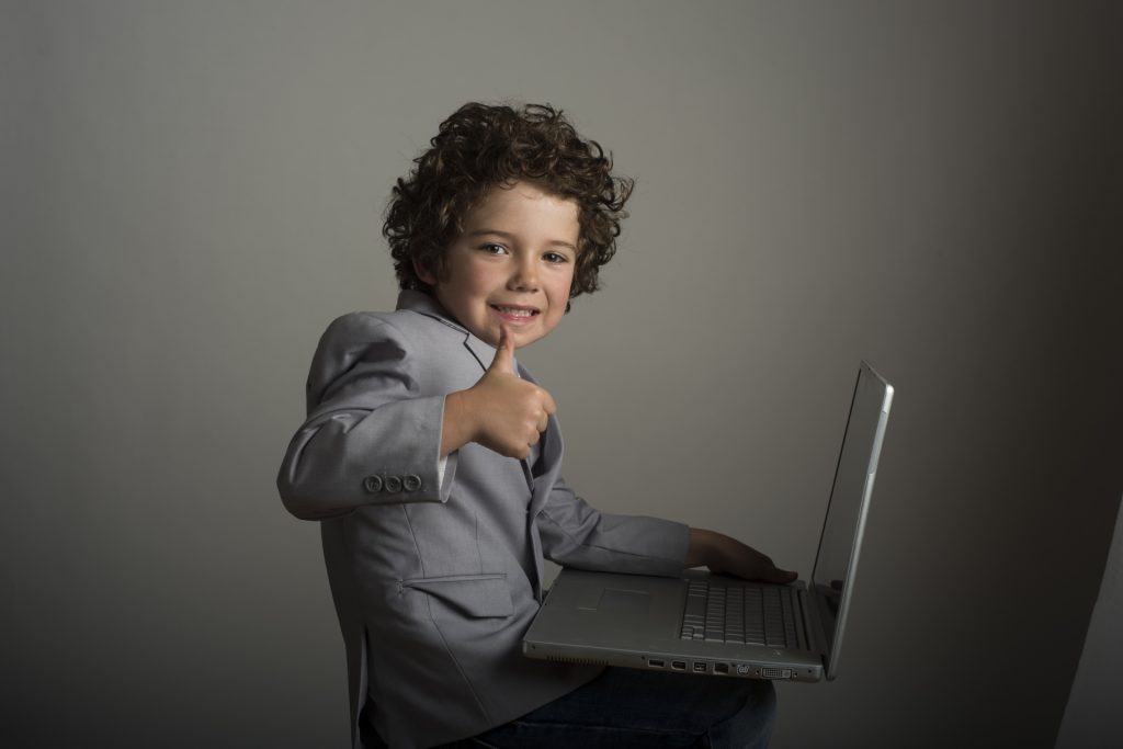 子供 ビジネスマン